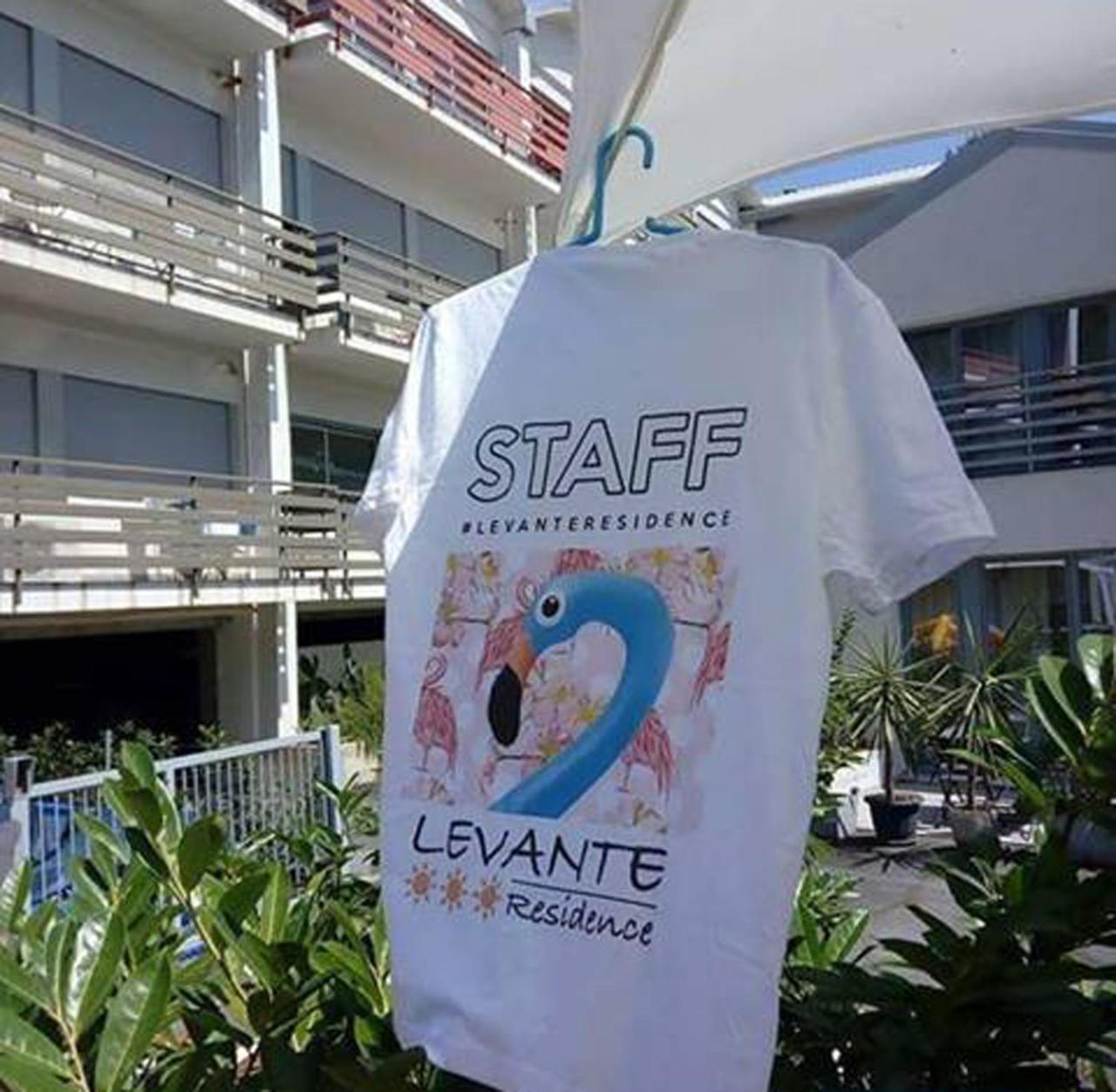 Levante Apartahotel